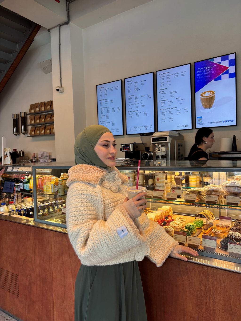 Soft Daisy El Örgüsü Hırka