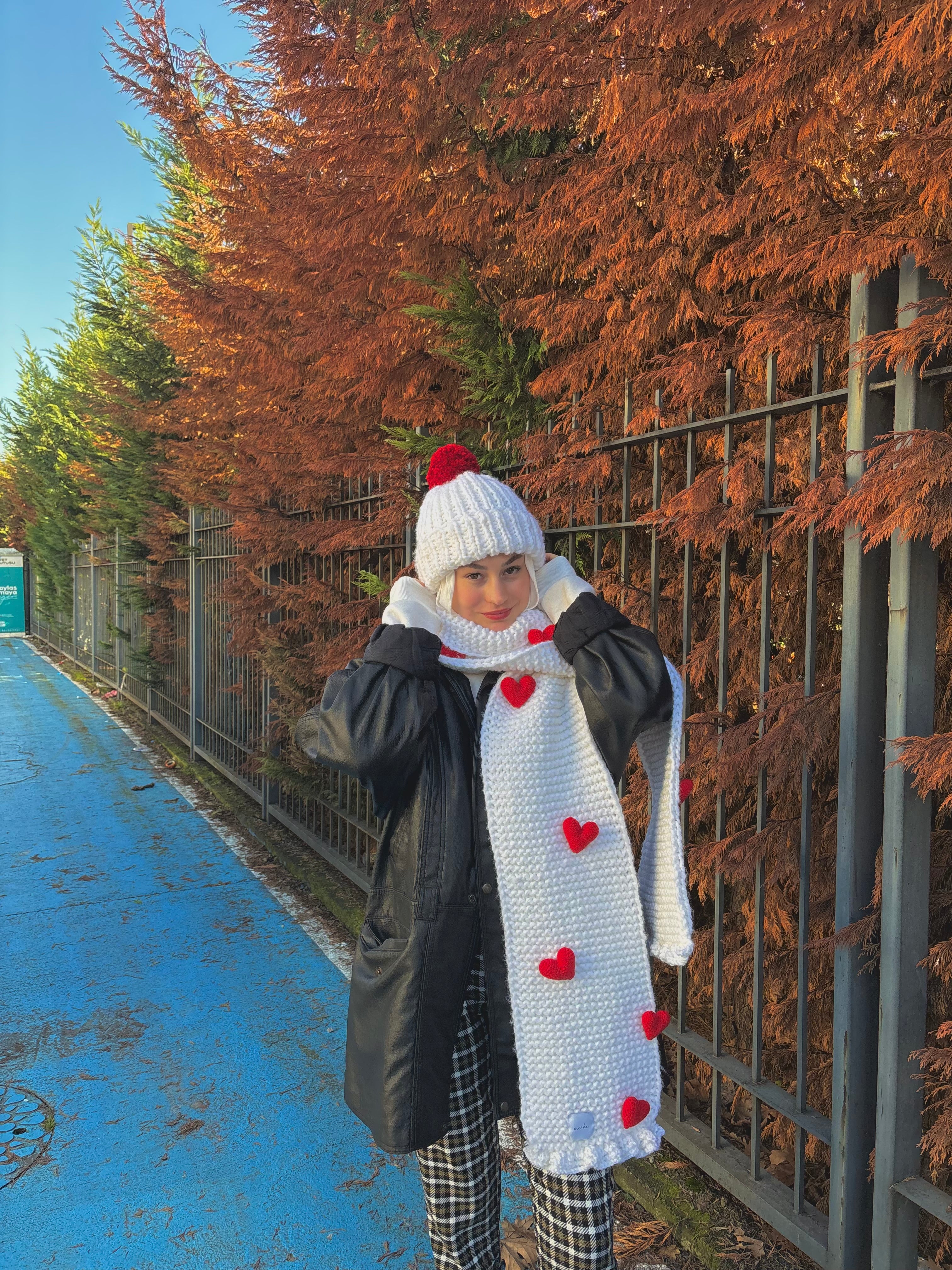 Love El Örgüsü Atkı + Bere