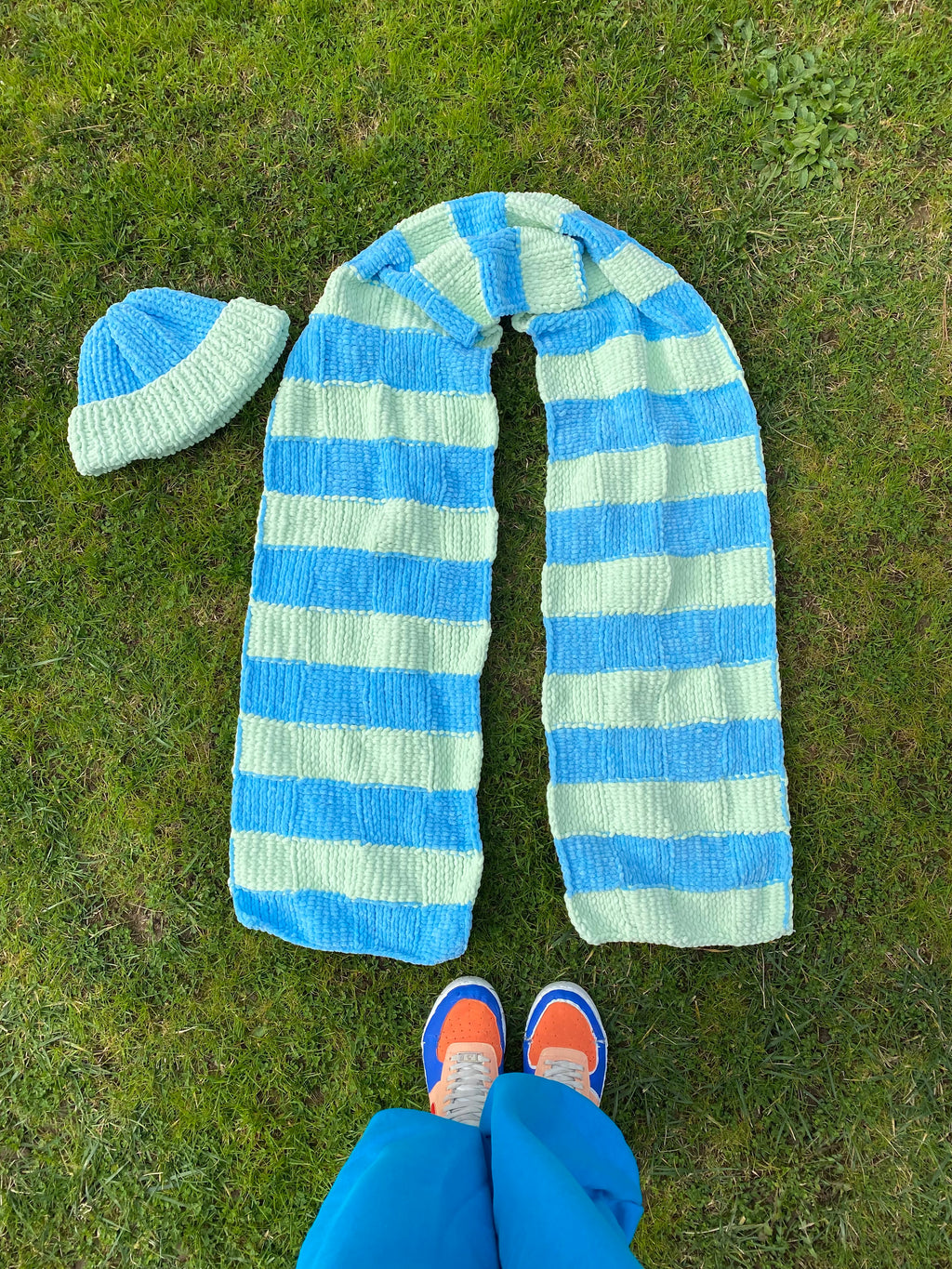 Mavi - Yeşil Pastel El Örgüsü Atkı + Bere