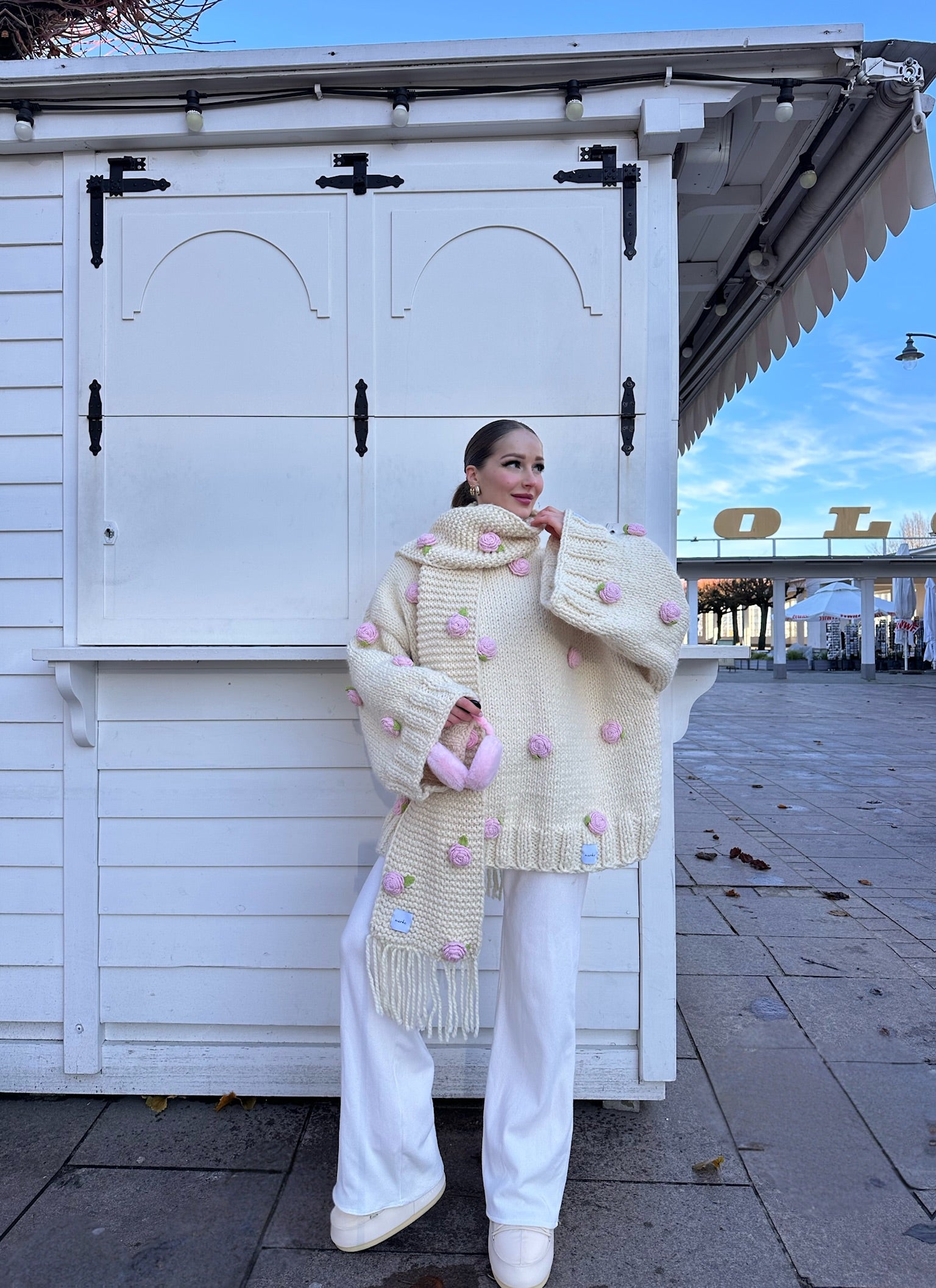 El Örgüsü Rosefield Sweater