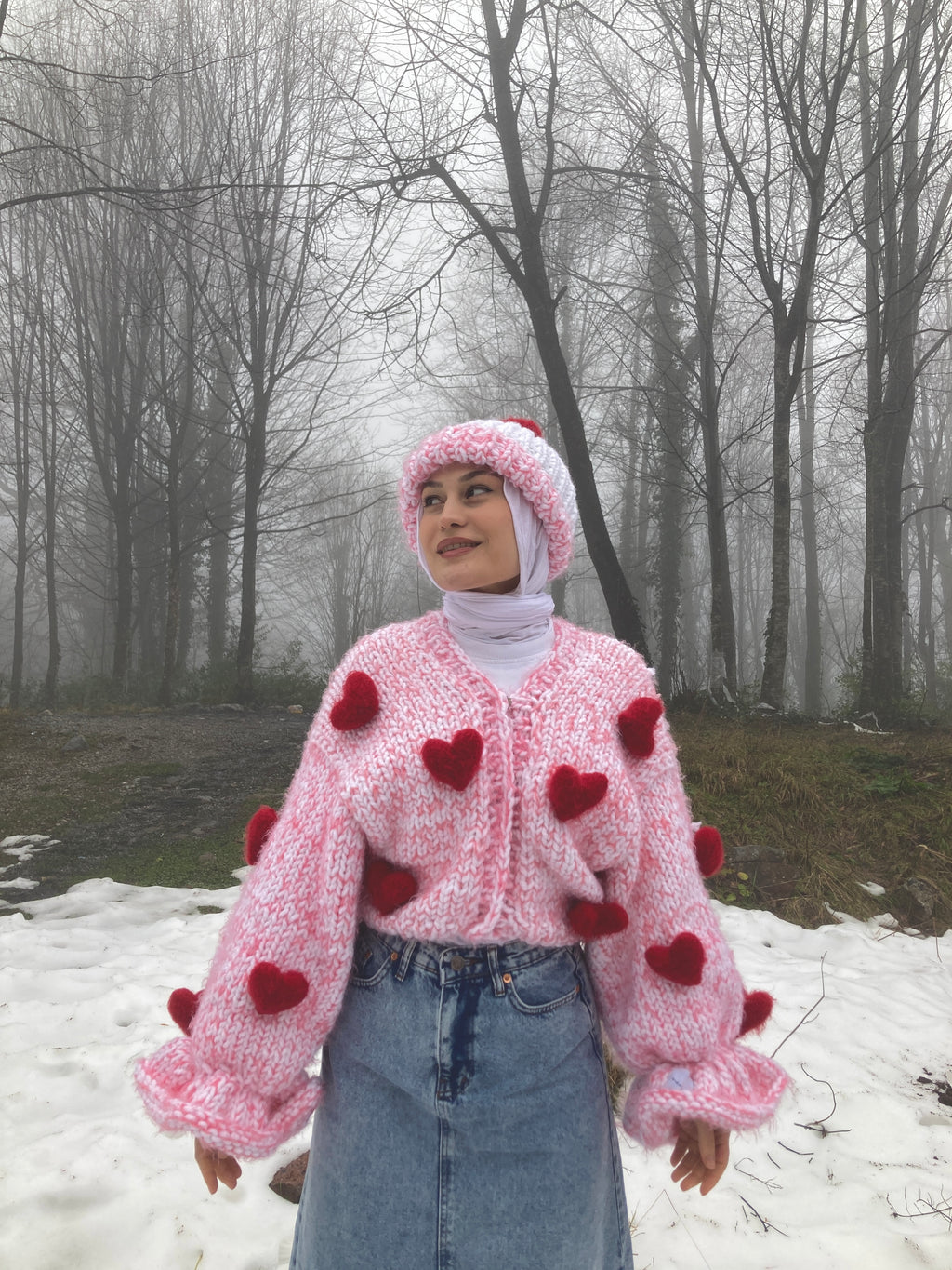 Fluffy Amour El Örgüsü Hırka + Bere