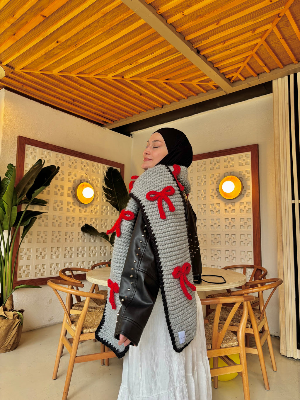 Red Ribbon Scarf + Bere