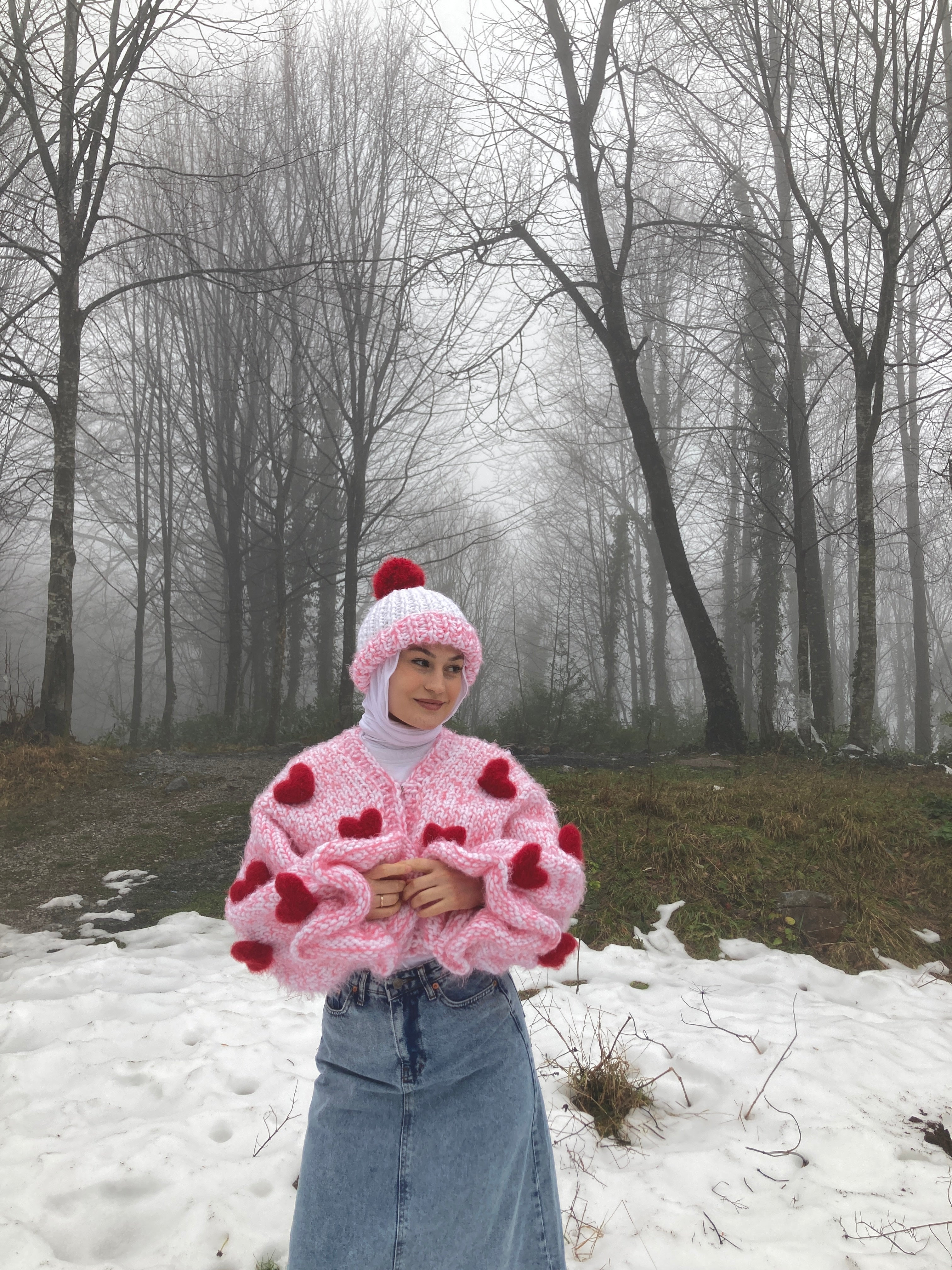 Fluffy Amour El Örgüsü Hırka + Bere