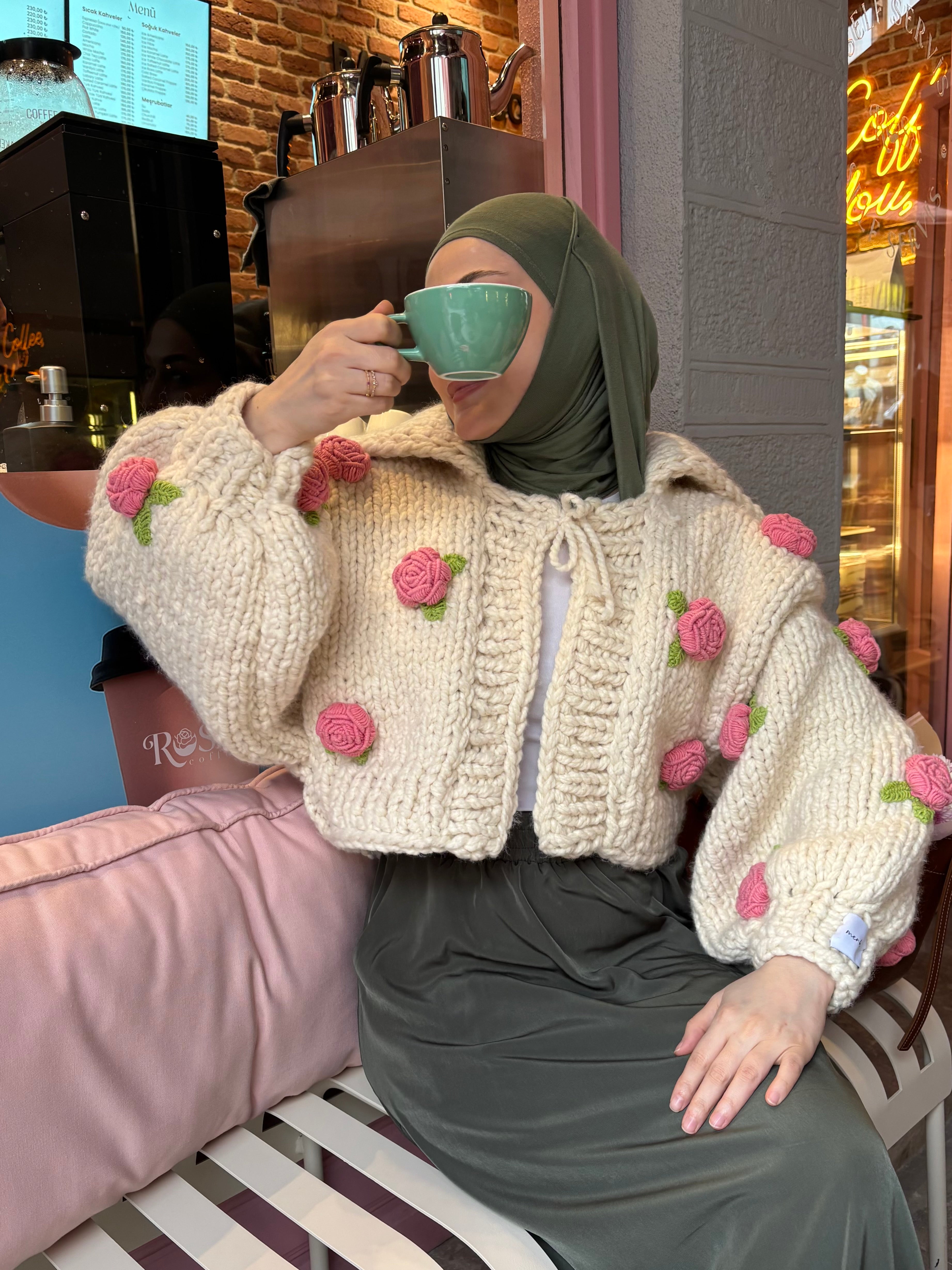 Rose El Örgüsü Hırka