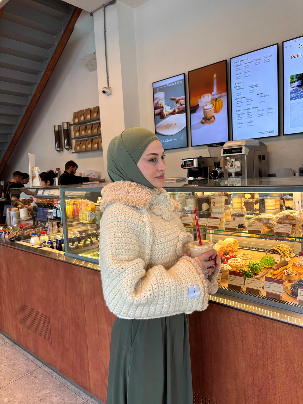 Soft Daisy El Örgüsü Hırka