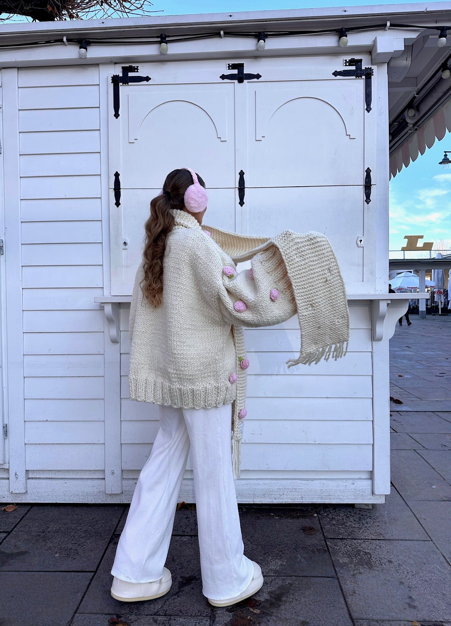 El Örgüsü Rosefield Sweater