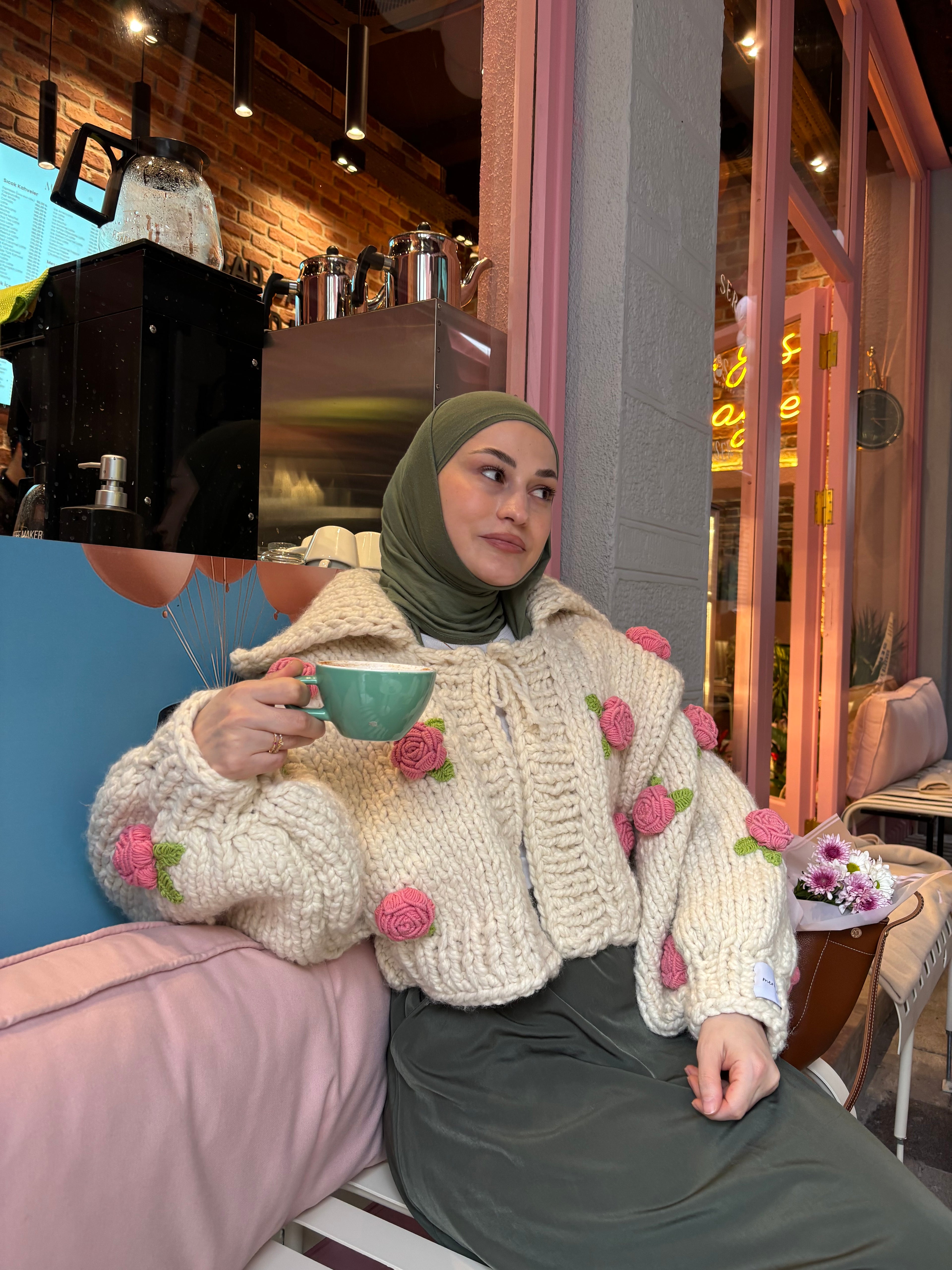 Rose El Örgüsü Hırka