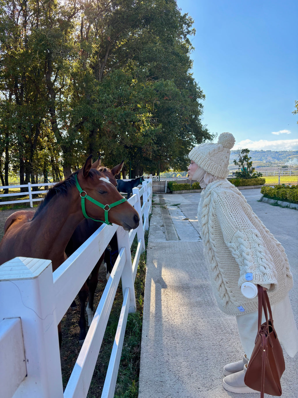 Cream El Örgüsü Kazak