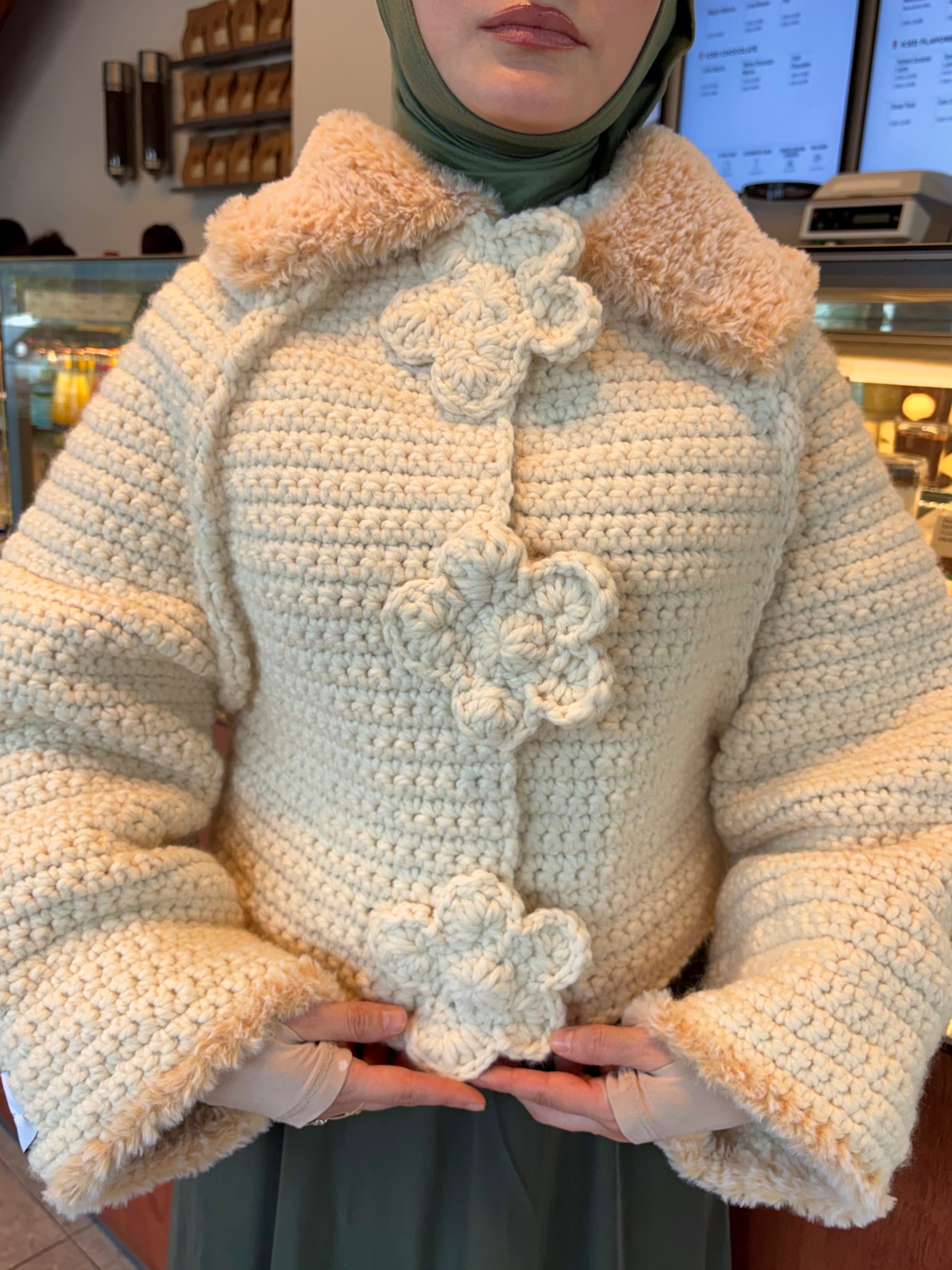 Soft Daisy El Örgüsü Hırka