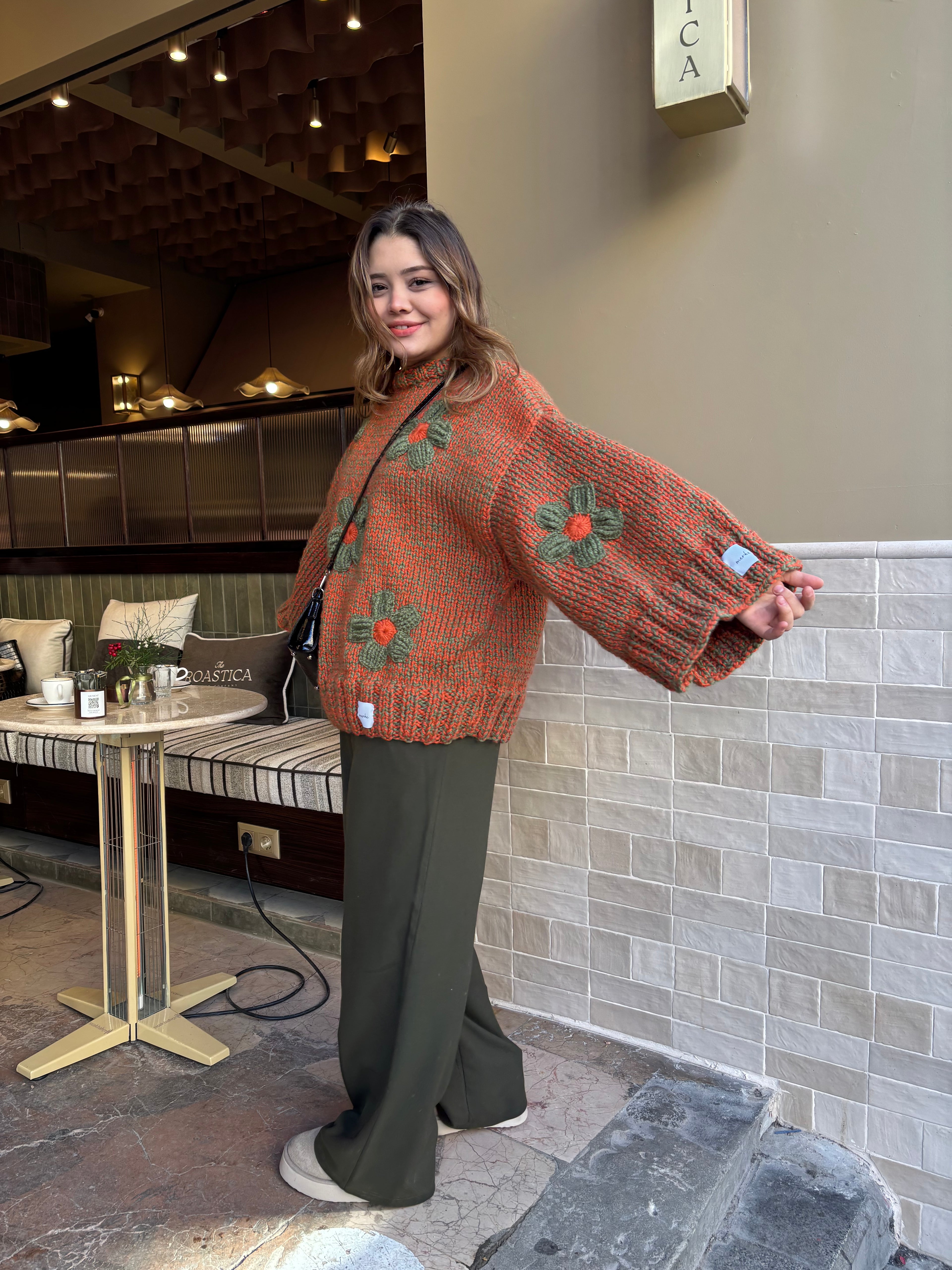 Bloomy El Örgüsü Kazak