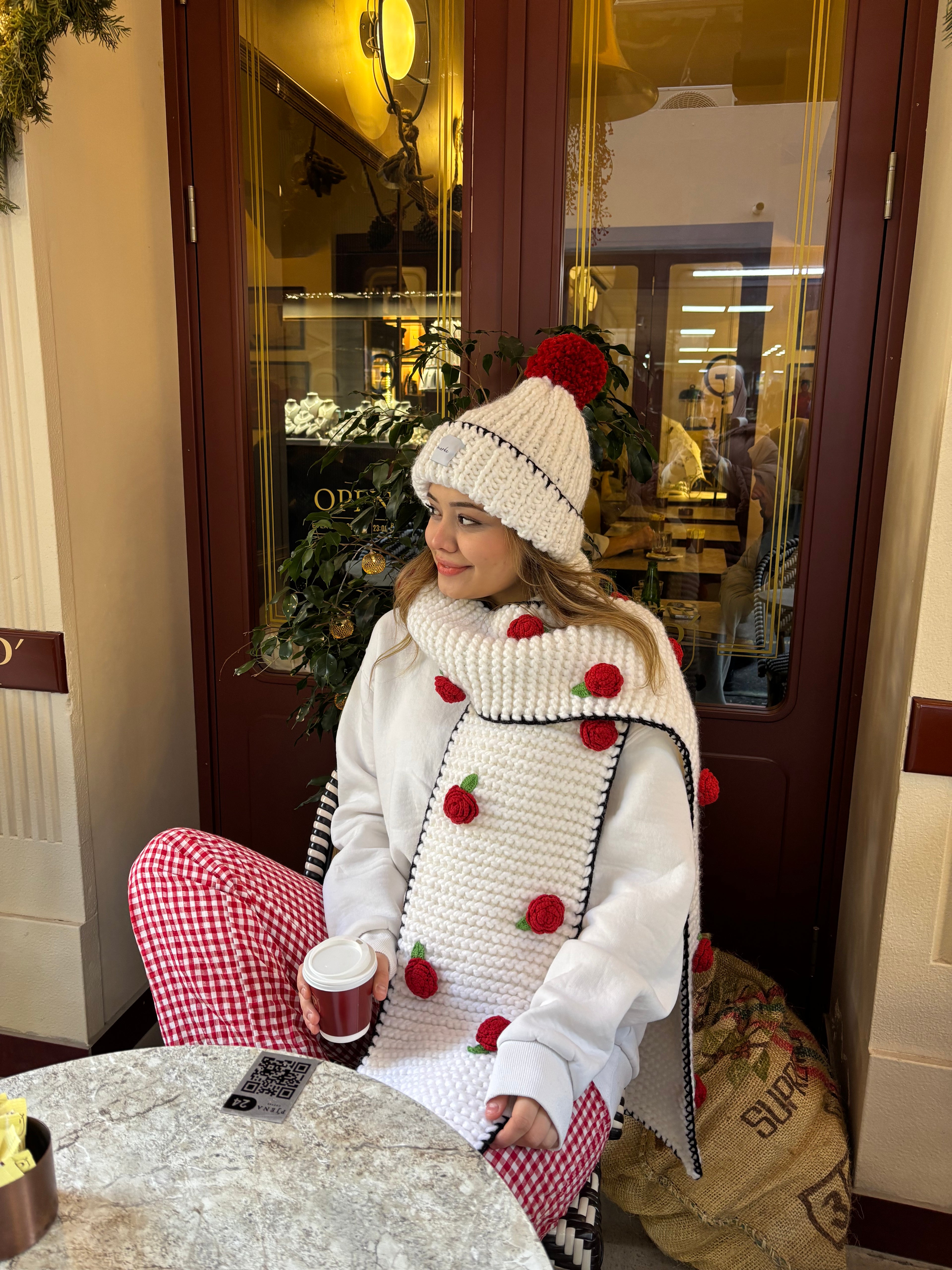 Rose El Örgüsü Atkı + Bere