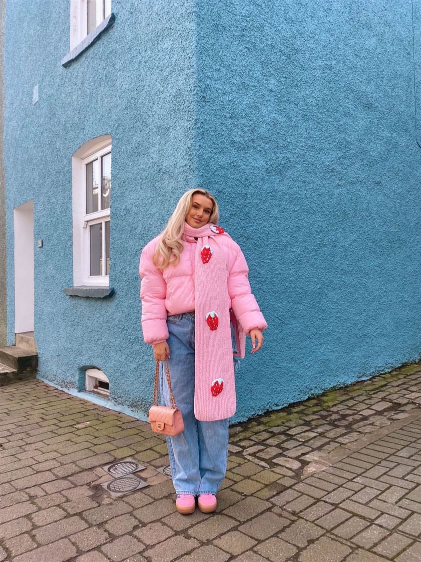 Strawberry El Örgüs atkı + Bere